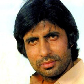Retrospettiva Amitabh Bachchan