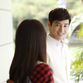 mediacritica_cafe_waiting_love_290