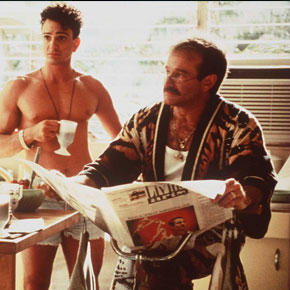 mediacritica_piume_di_struzzo_290